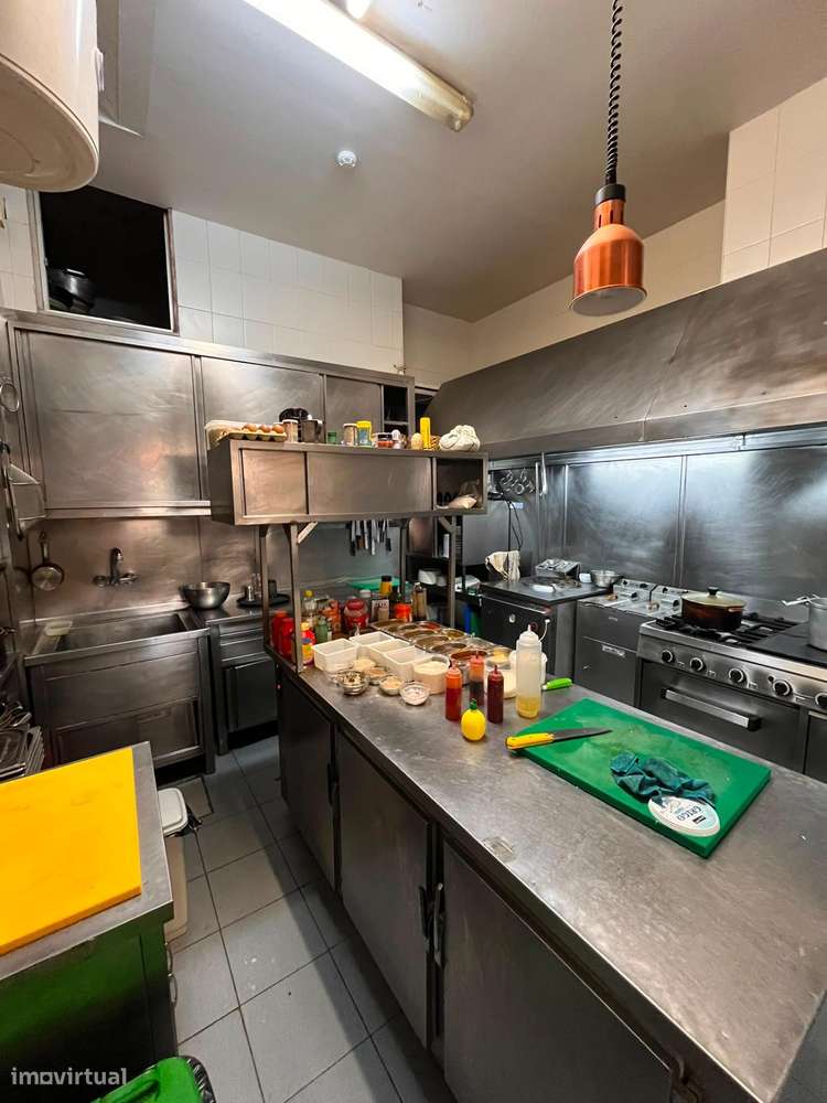 Restaurante totalmente equipado para Trespasse no Areeiro-21