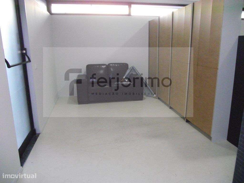 Pavilhão arrendar - Grande imagem: 4/18