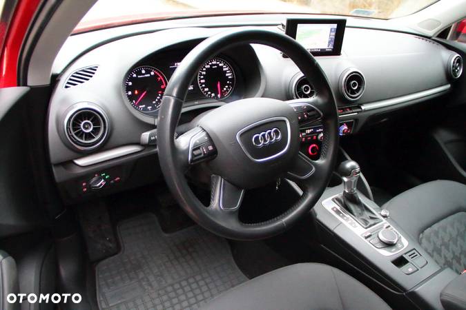 Audi A3 1.4 TFSI Edycja Specjalna S tronic - 11