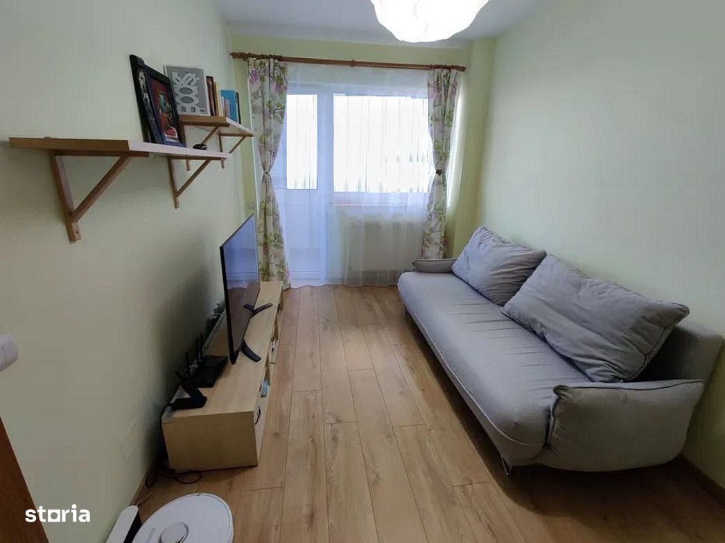 Vand apartament cu 3 camere in Manastur