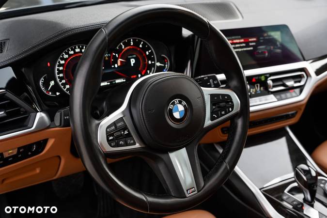 BMW Seria 3 320i Luxury Line - 27