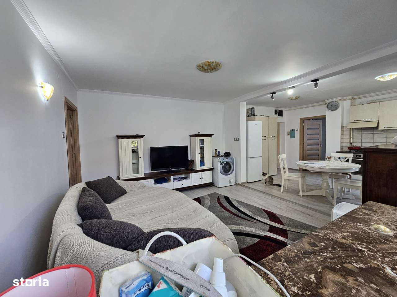 Apartament 4 camere etajul 2 zona Gojdu-8