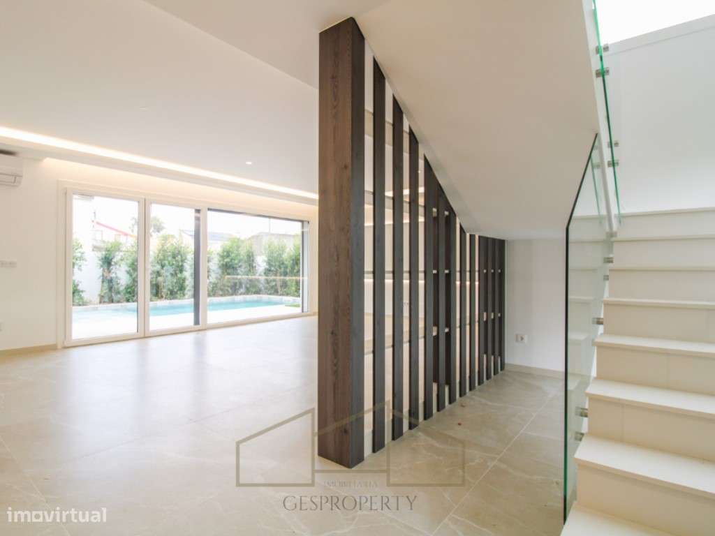 Moradia Isolada T3 com piscina pronta a escriturar na Aroeira-10