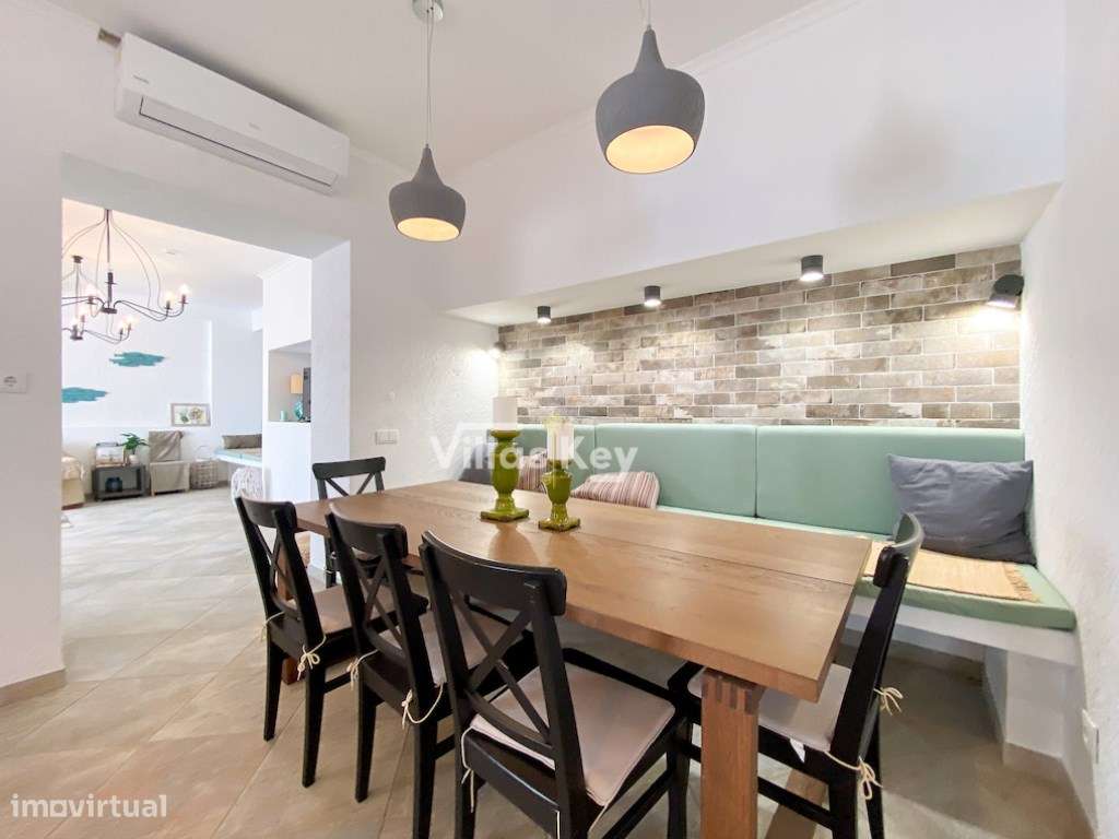 Moradia espaçosa com sete quartos em Lagos - Grande imagem: 2/36