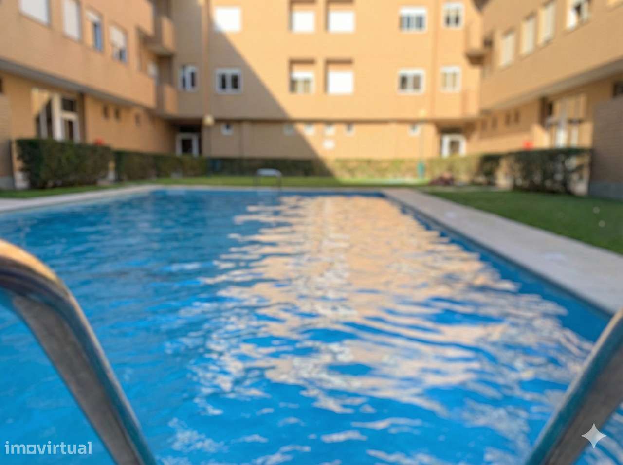 Modern Studio with Balcony & Rooftop Terrace - Prime Location - Grande imagem: 2/19