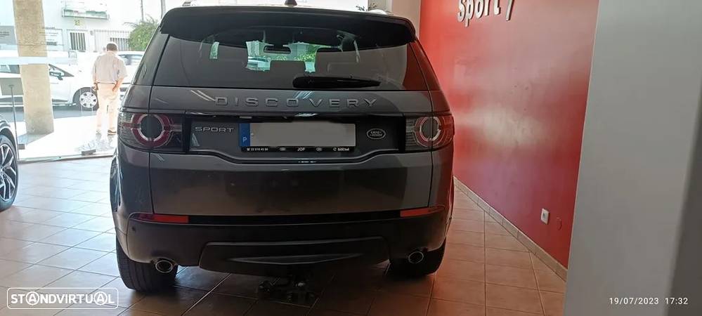 Land Rover Discovery Sport 2.0 TD4 HSE Luxury 7L Auto - 29