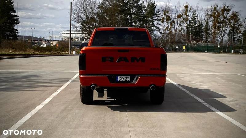 Dodge RAM 1500 5.7 4x4 - 6