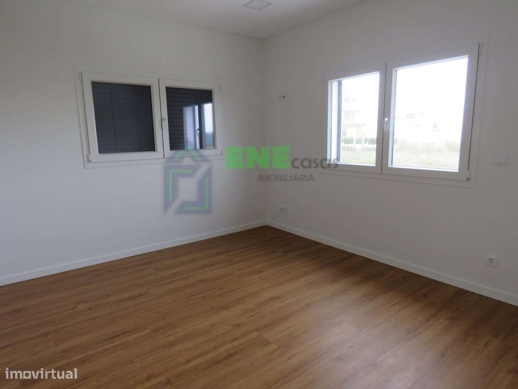 Moradia T4 na Vila da Ericeira-24