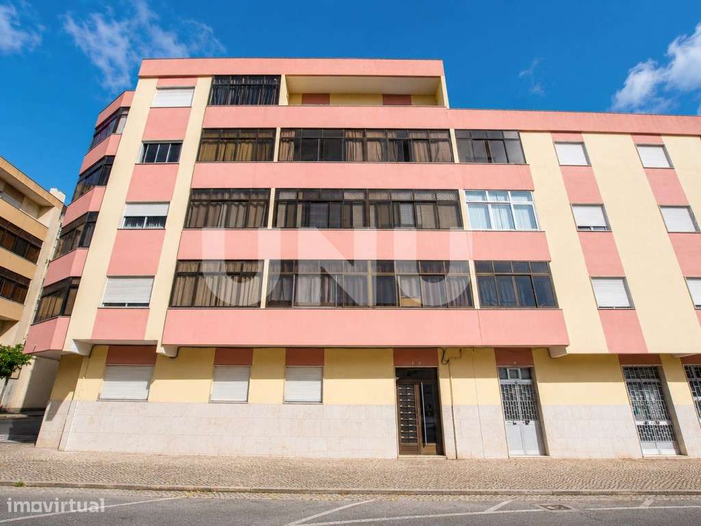Apartamento T2 no Bom Sucesso, Alverca do Ribatejo!-18