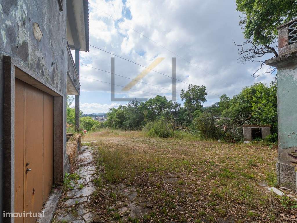 Quinta de 1 ha com moradia de 260 m2-24