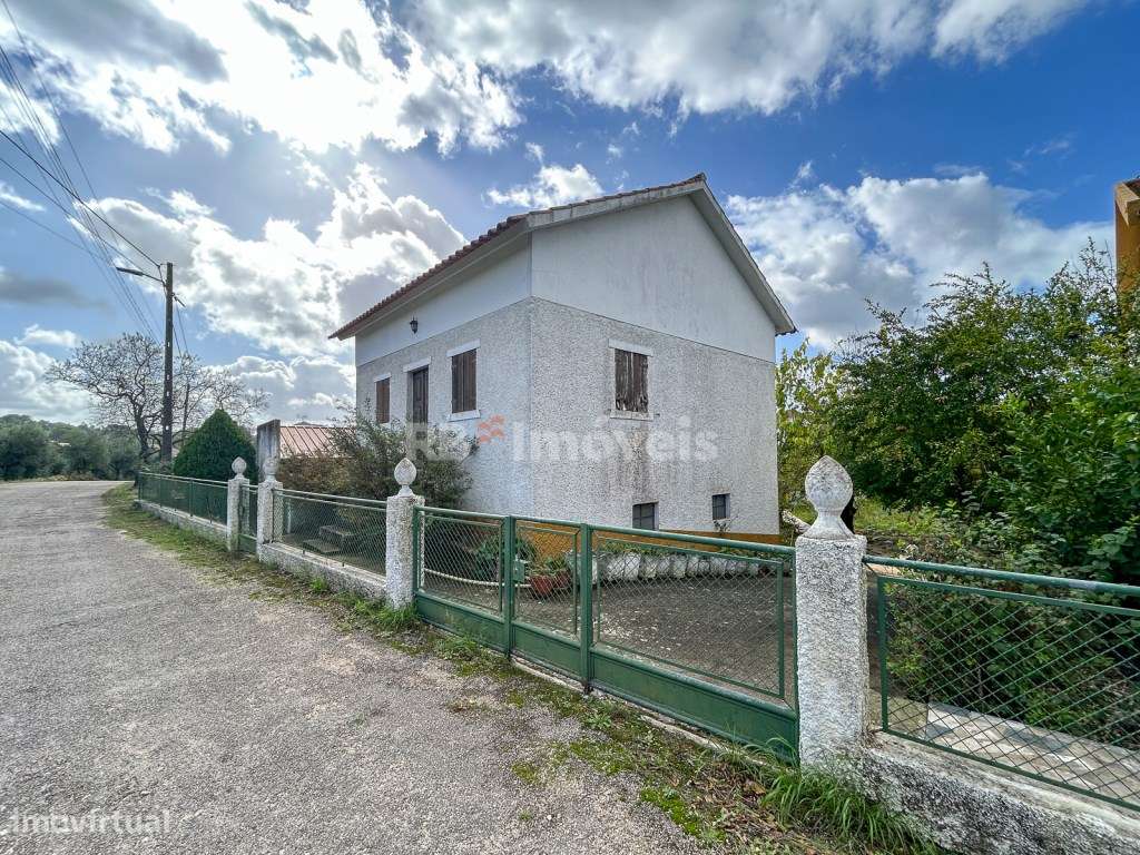 Moradia T2 para remodelar - Cem Soldos, Tomar - Grande imagem: 4/46