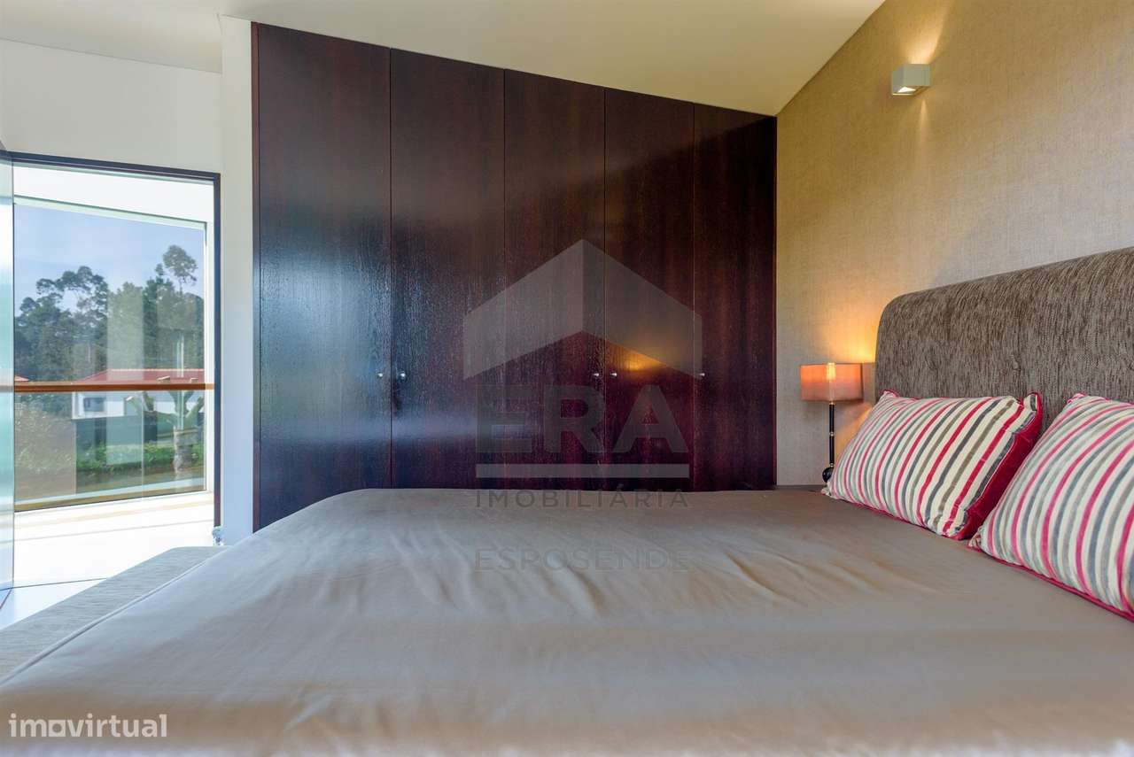 Moradia Isolada T3, Vila Cova-24