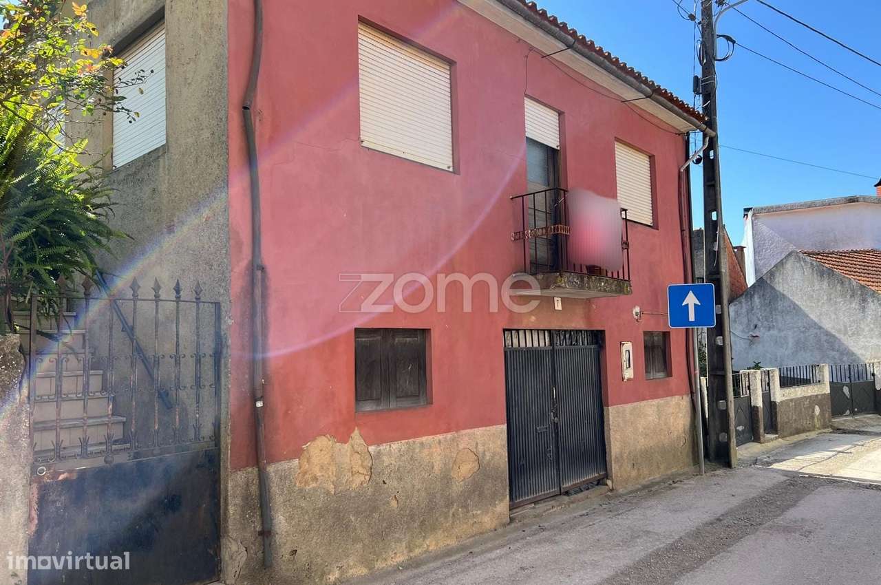 Oportunidade Moradia T3 Em Aguim Escritura Simplex