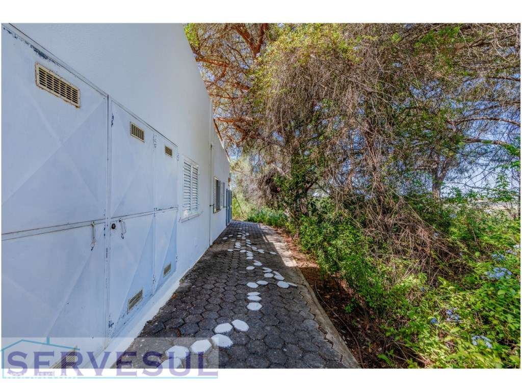 Moradia Deslumbrante de 2 andares com 274 m², composta por 4 quarto...-46