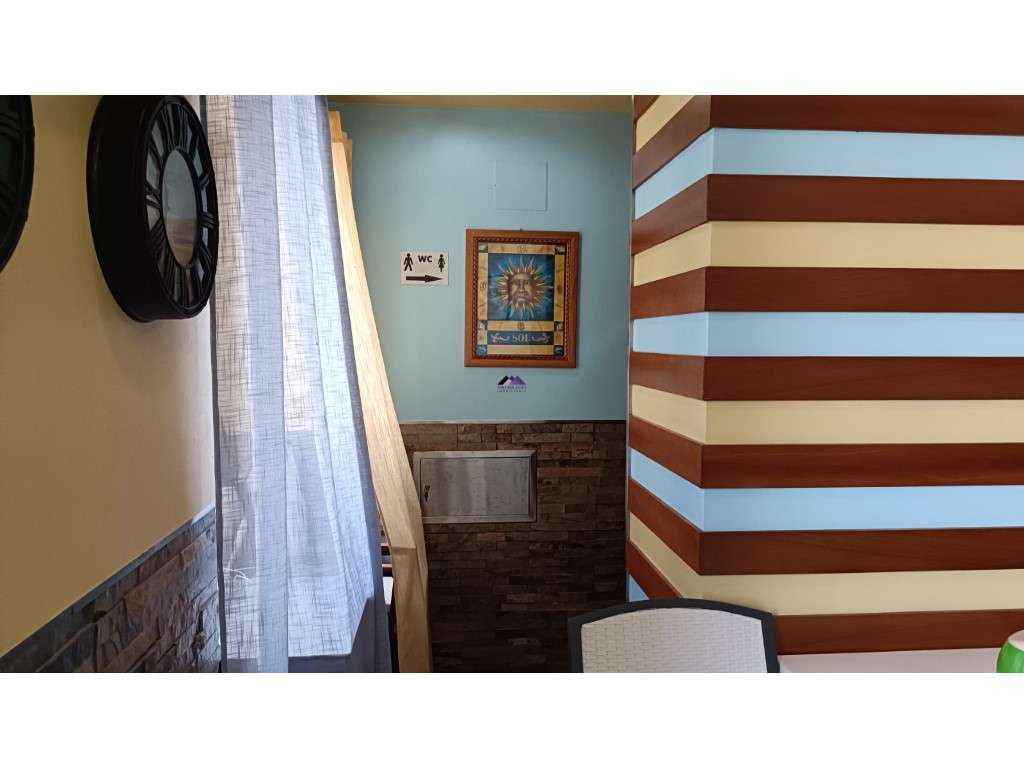 Padaria no Centro da Vila - Grande imagem: 4/35