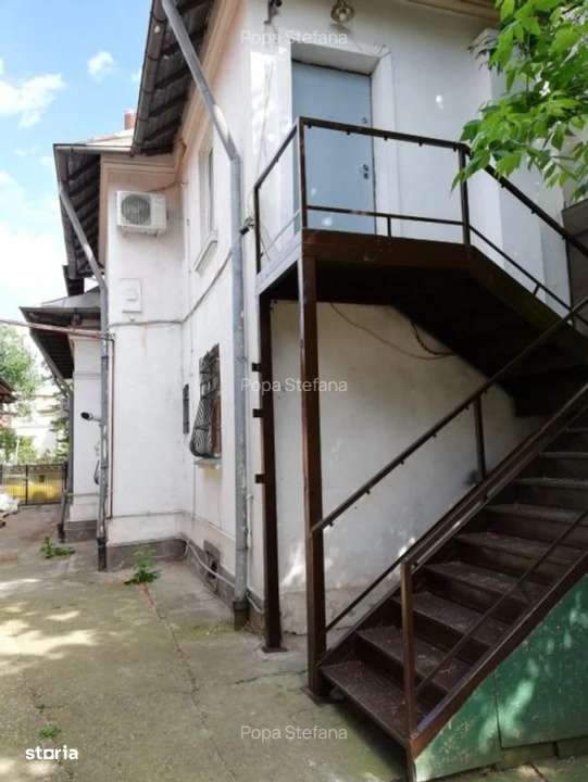 Spatiu birouri 115mp| Traian|Mansarda open space cu curte|Semimobilat - Imagine principală: 4/5