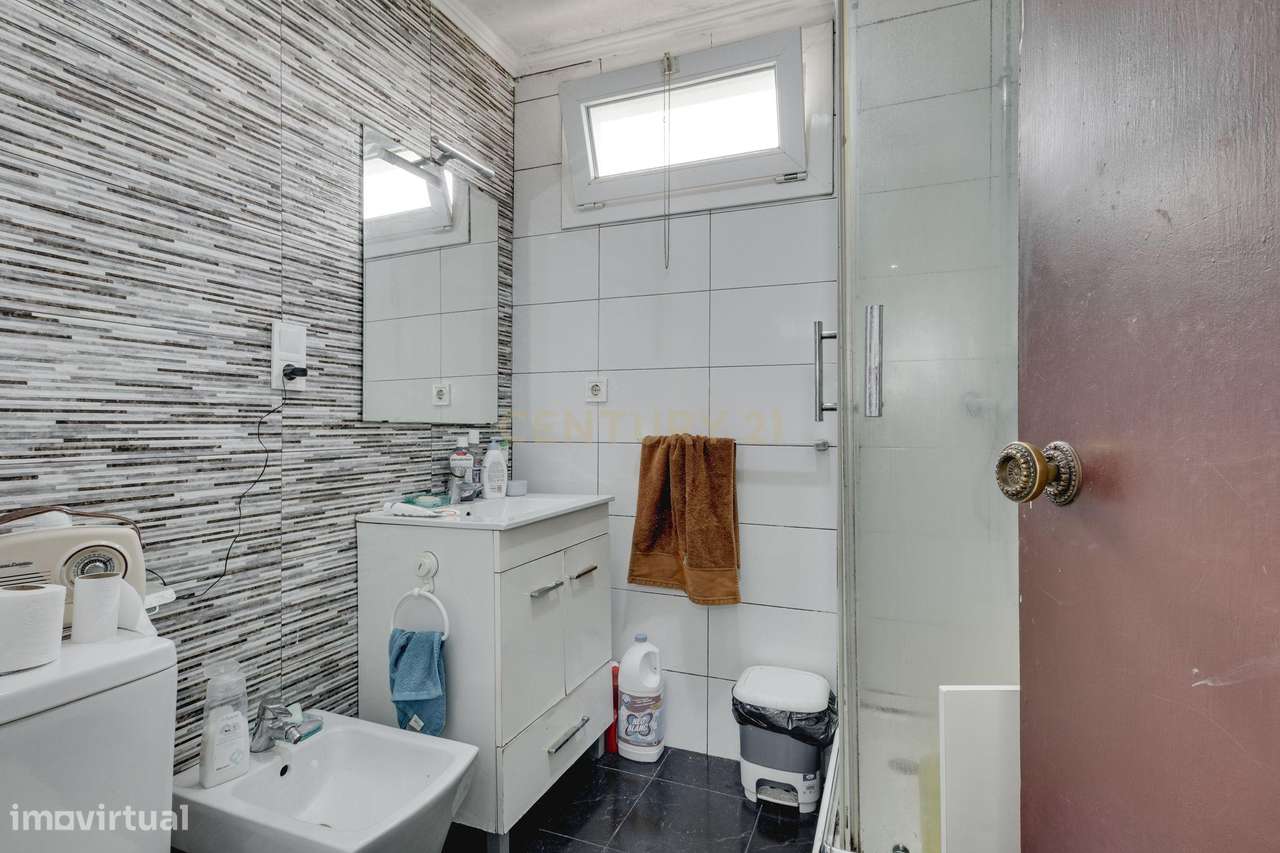 Apartamento T3 em Mira-Sintra perto da Estação da CP Mira-Sintra-Meleç-10