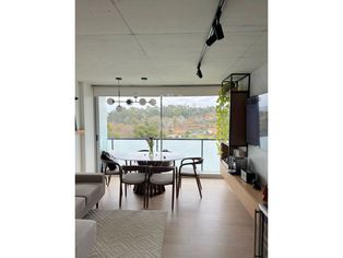 Apartamento T2 com Varanda em Vila Nova de Gaia e próximo...