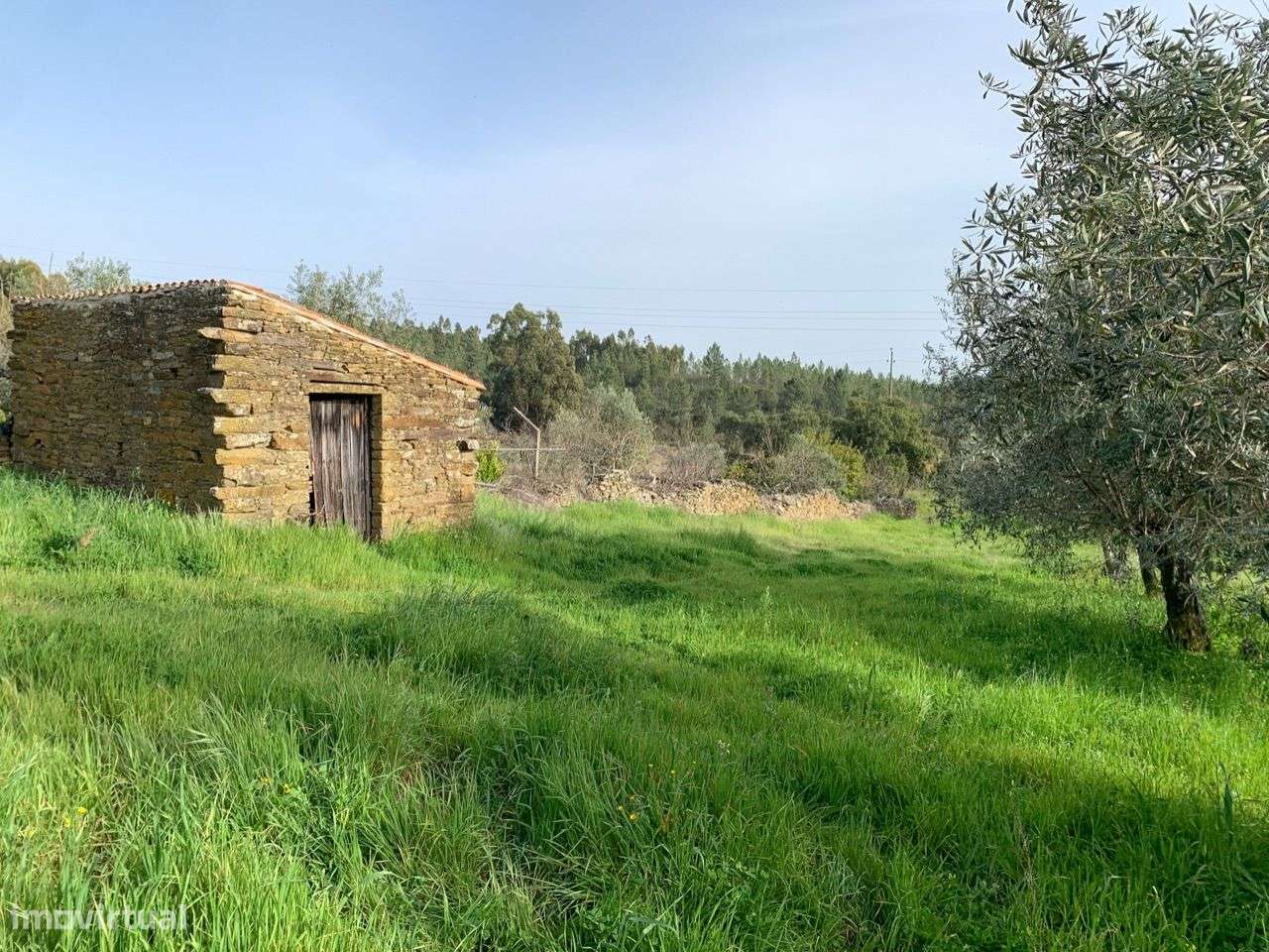 Quintinha com Casas em Xisto-14