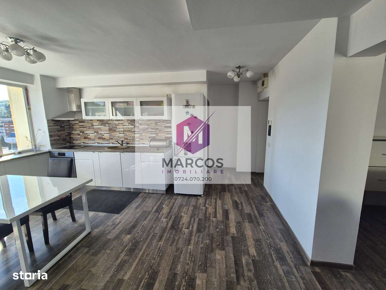 Vand apartament in centru-9