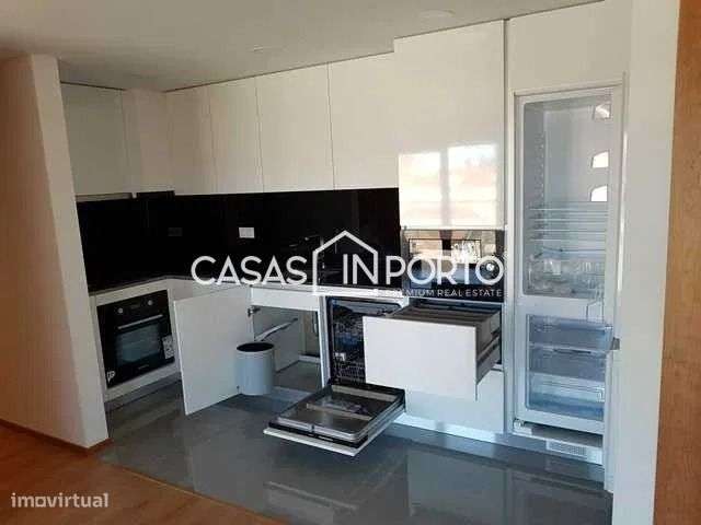 T1+1 com garagem junto ao Hospital de São João / Pólo Universitári - Grande imagem: 3/10