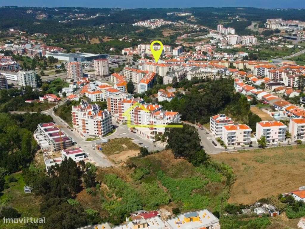 T4 na cidade em excelente estado com garagem-28
