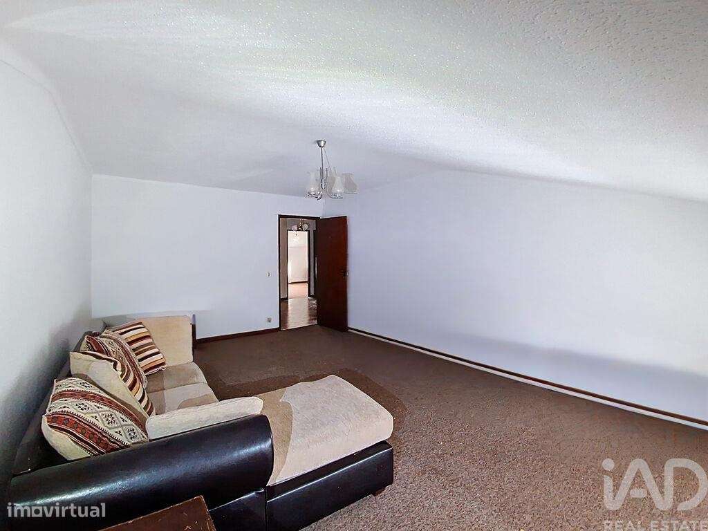 Apartamento T2 em Fátima de 110,2 m2 - Grande imagem: 3/19