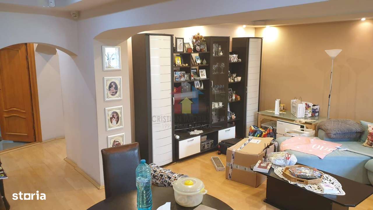 3 camere etaj 1, 2 balcoane, Mobilat si Utilat, decomandat, H.Botev - - Imagine principală: 4/17