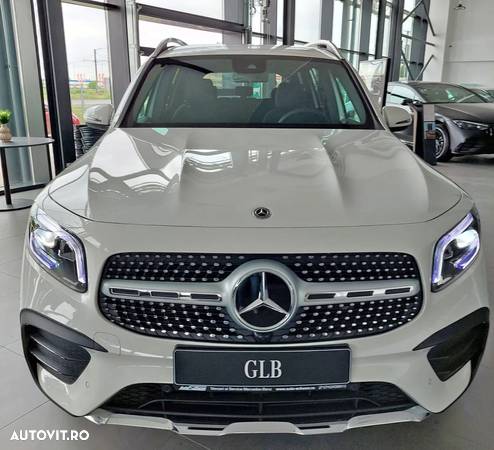 Mercedes-Benz GLB 200 4Matic 8G-DCT AMG Line - 4