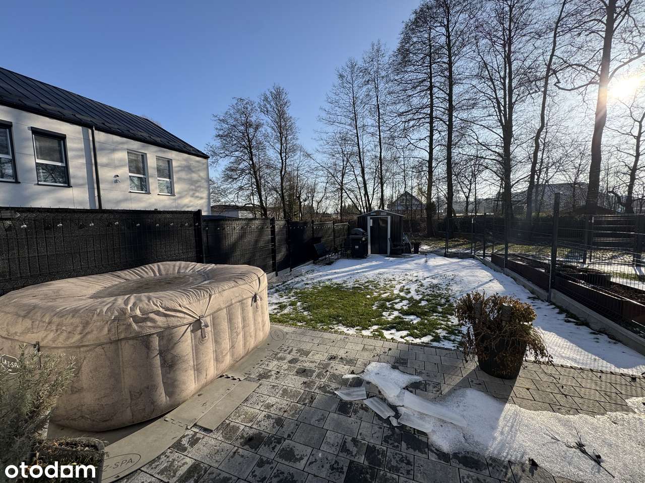 Nowoczesny dom w zabudowie bliźniaczej-15