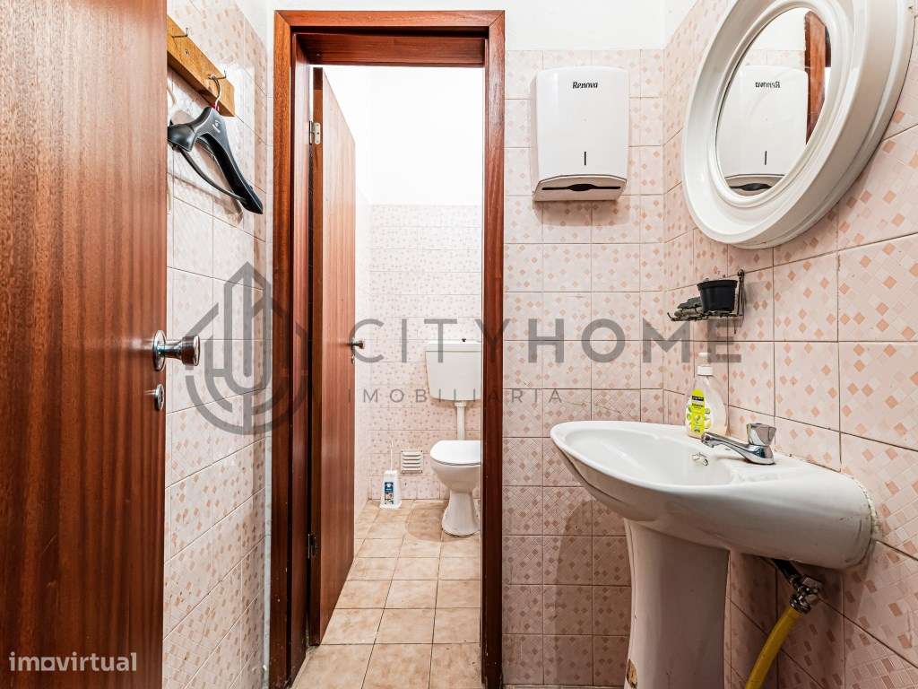 Espaço Comercial no centro de Lagoa-14