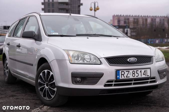 Ford Focus - 1