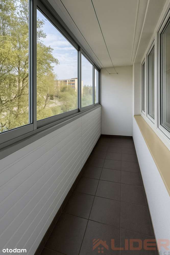 3 pokoje, 1 piętro, winda, dwustronne-7