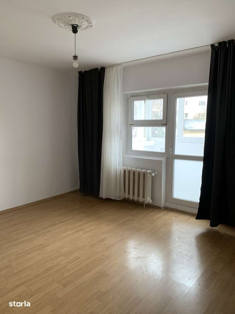 4 camere nemobilate - etaj 1 - stradal Calea Vitan - Imagine principală: 2/10