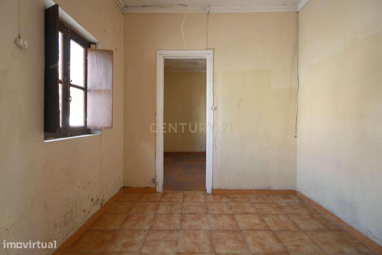 Conjunto de moradias para venda no Afonsoeiro-9