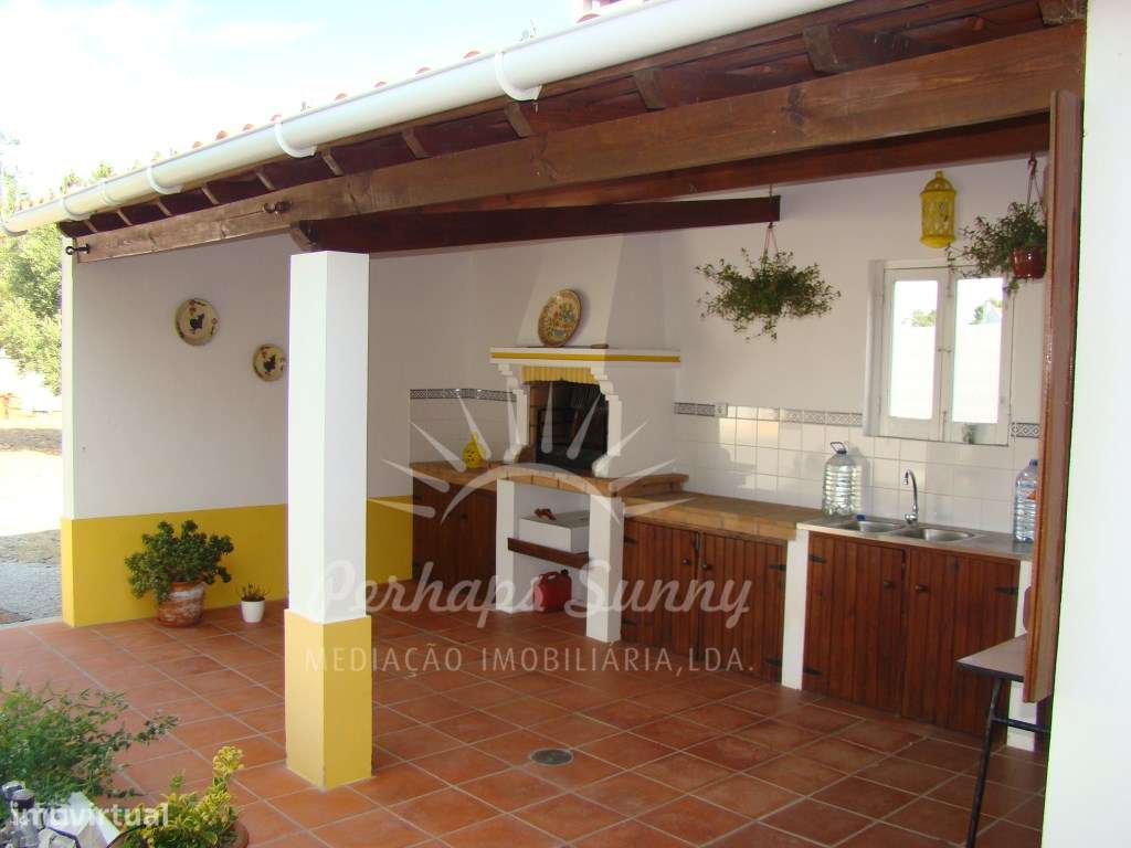 Terreno Urbano com Moradia T2 + 2 - Grande imagem: 5/34