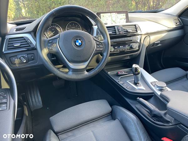 BMW Seria 3 320d Sport Line - 8
