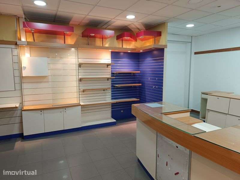 Aluguer loja em Agualva-Cacém - Grande imagem: 4/7