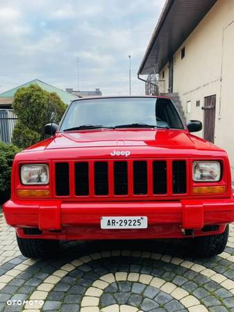 Jeep Cherokee - 19