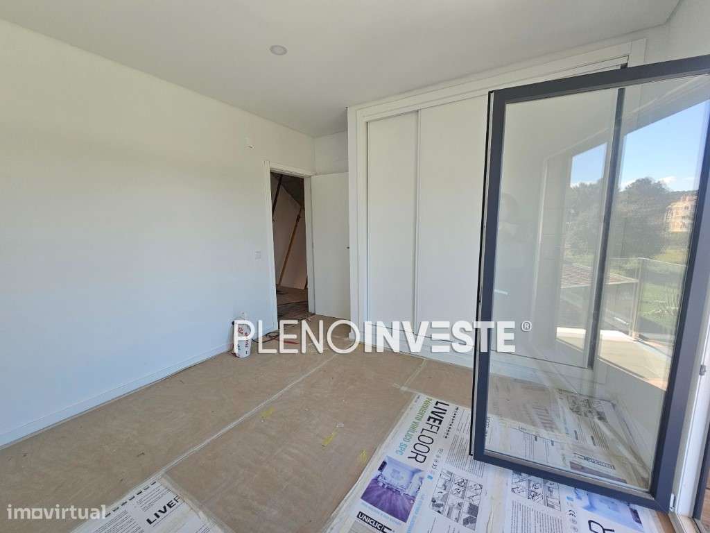 Moradia V3 com piscina Nova construção em Pinhal de Frades-13