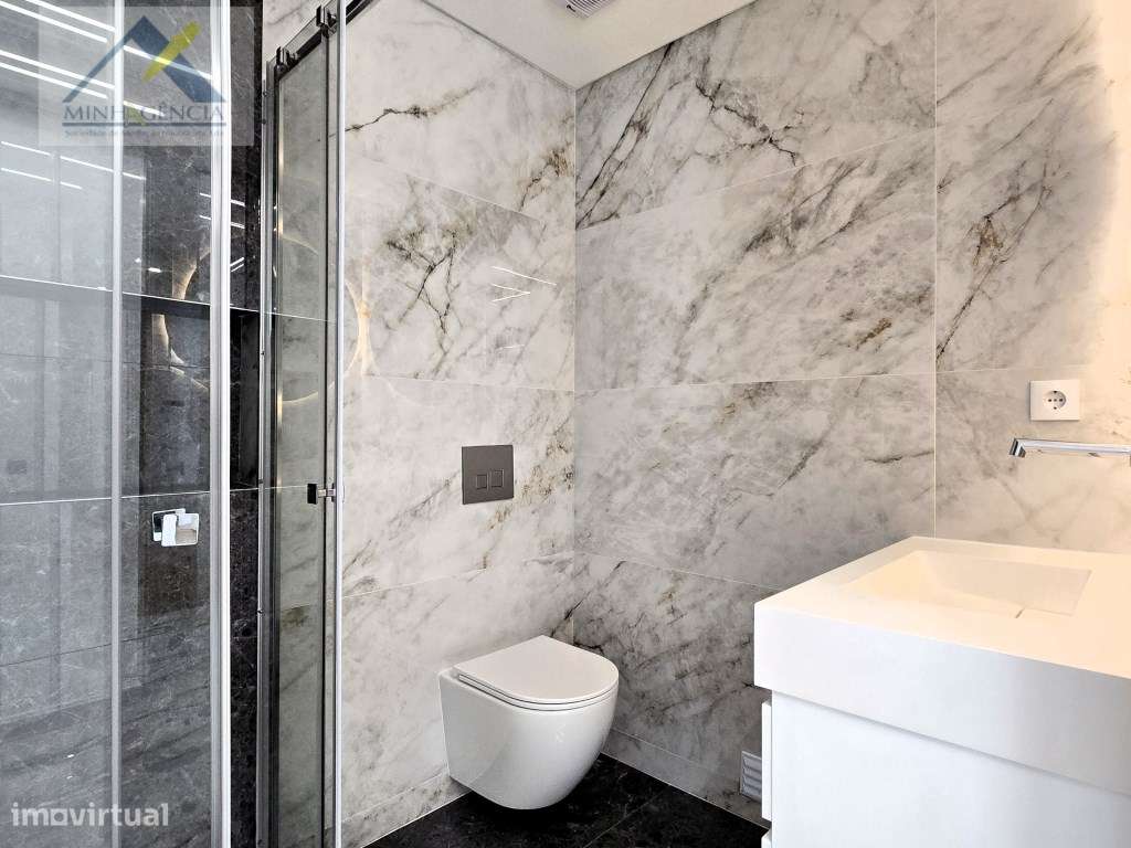 Apartamento T3 Novo com garagem e piscina no Montijo-11