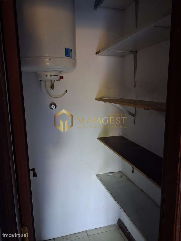 Apartamento T2 junto a estação de Metro em Baguim do Monte-3