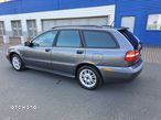 Volvo V40 1.8 Sport - 4