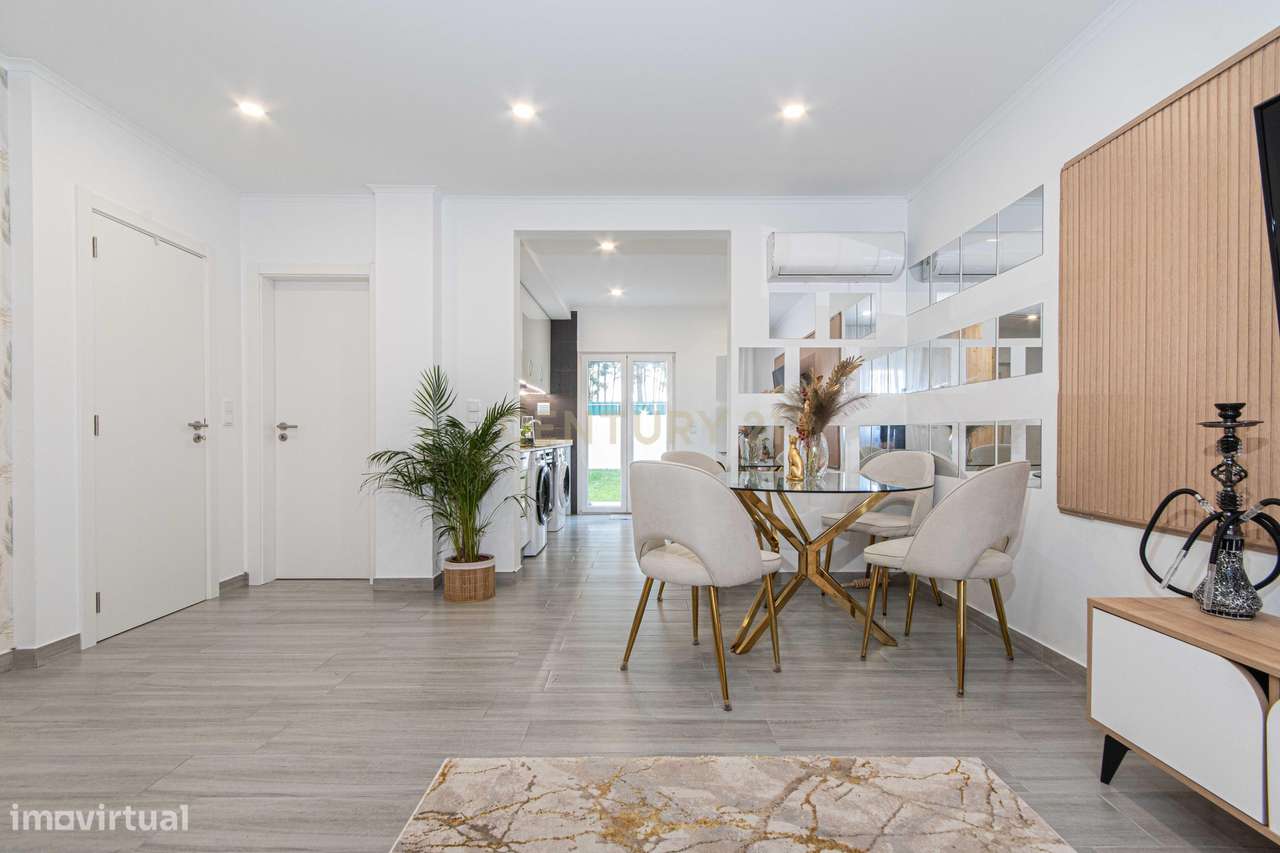 Moradia em Banda nova totalmente mobiliada – Quinta do Conde - Grande imagem: 5/25