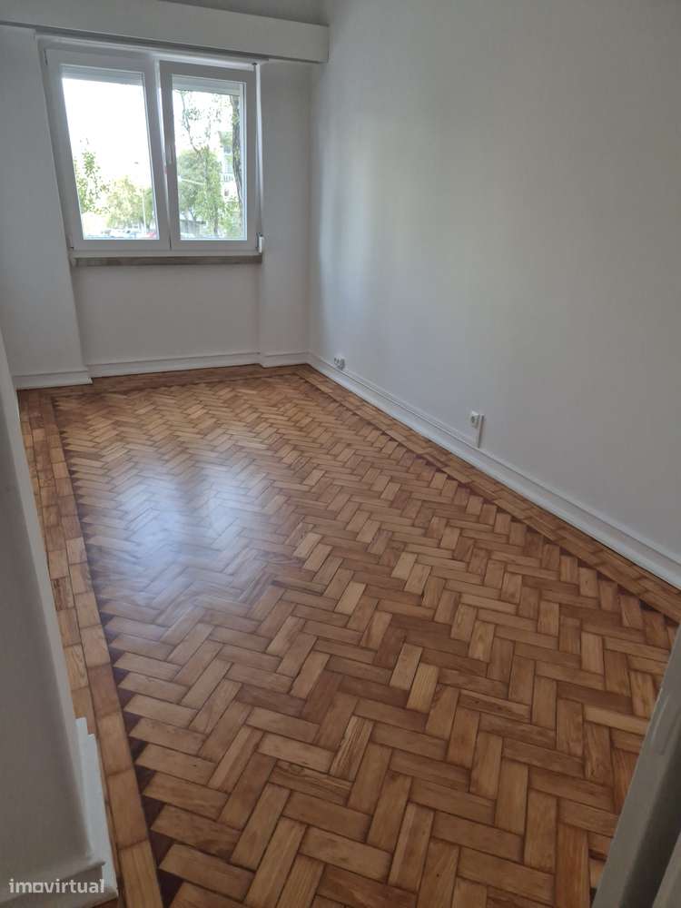 T2 Benfica, Arneiros - Grande imagem: 2/12