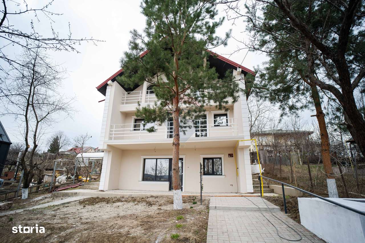 Vilă de Vânzare cu 5 Camere, Teren 1000mp - Bucium, Iași - Comision 0%-11