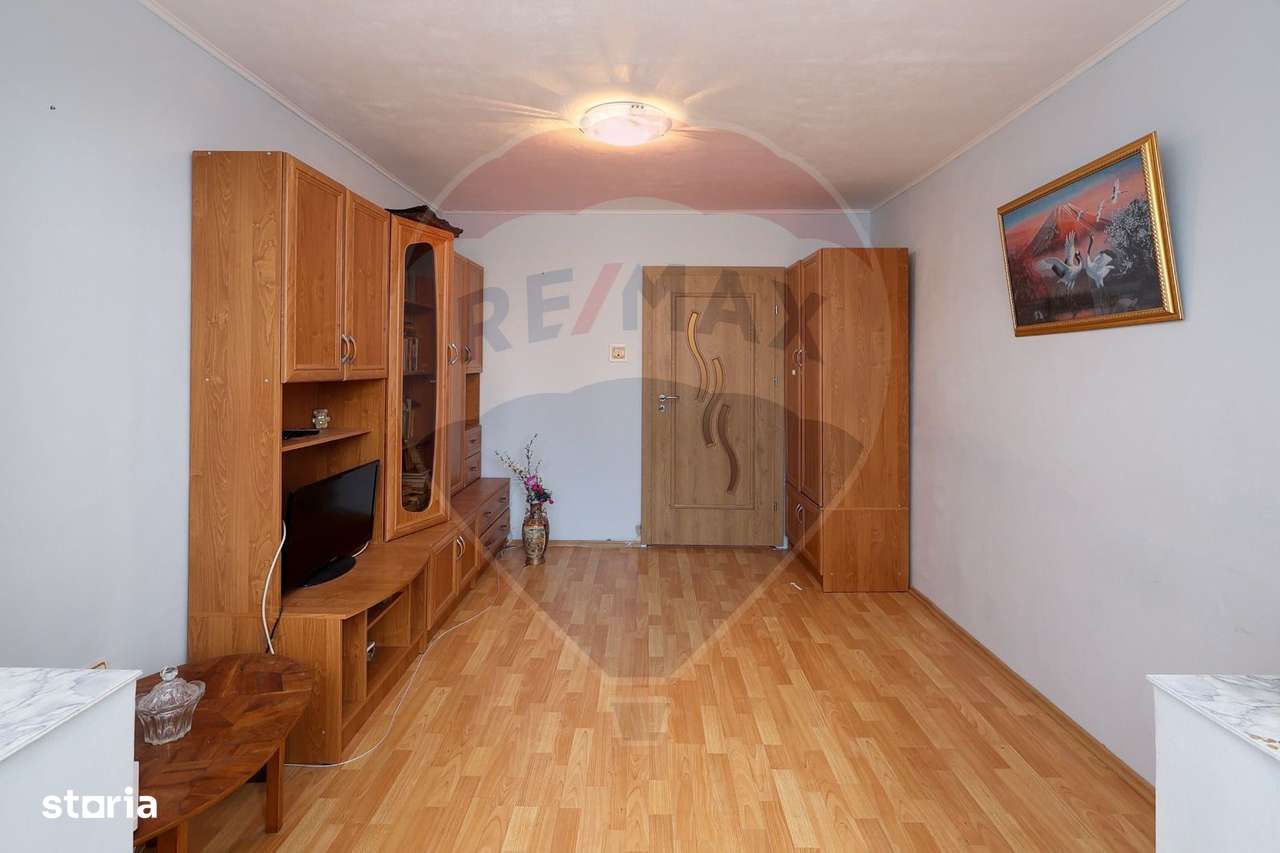 Apartament cu 3 camere de vânzare în zona Calea Bucuresti - Imagine principală: 4/20