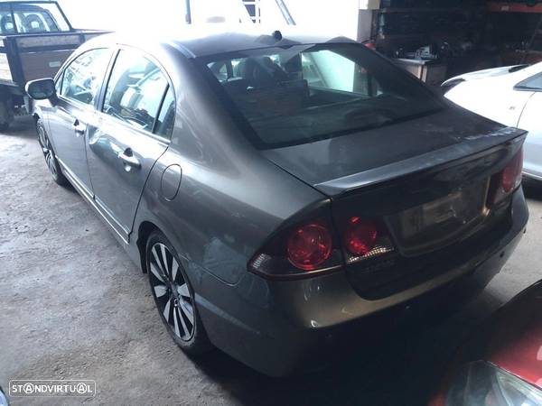 Honda Civic 1.3 DSI I-VTEC Hybrid de 2008 para peças - 4