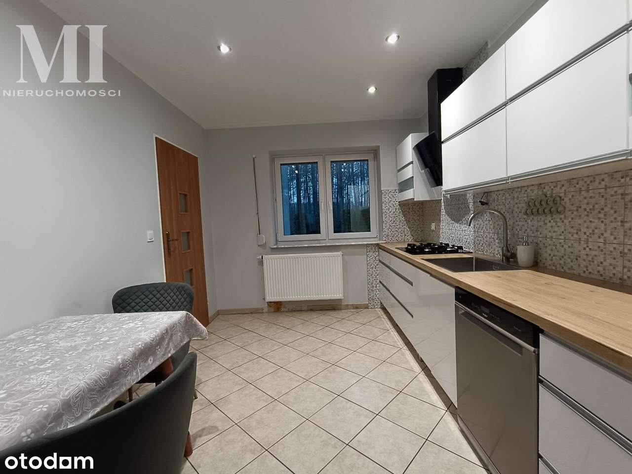 Dom  na sprzedaż  pow. Konin, duża działka-5