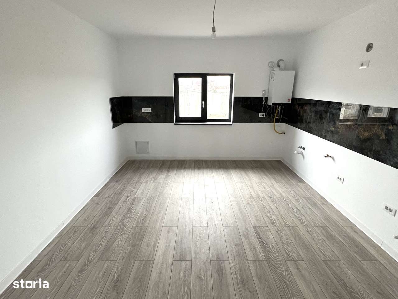 500 mp teren!2 BAI!PLACA!Incalzire pard.!Casa Dancu (Holboca)-4